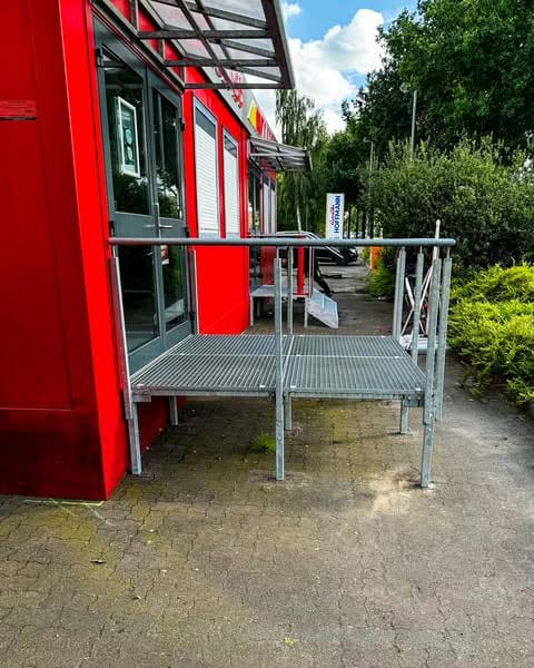 Startseite 8 Gewerbefassade Carglass